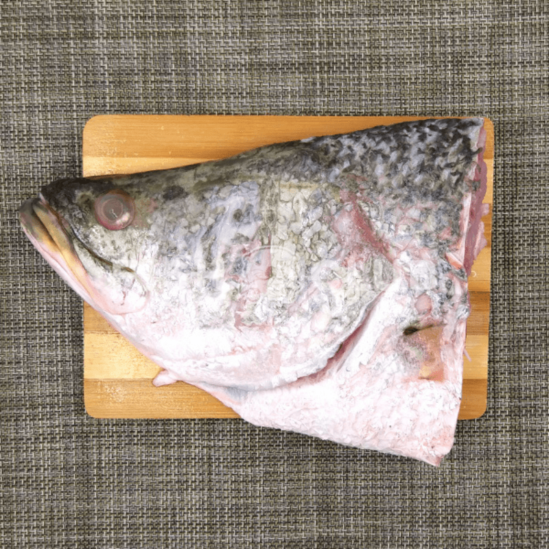 Barramundi (Kukup Farmed) Head / 金目鲈(龟咯海养)鱼头 - Fish Club