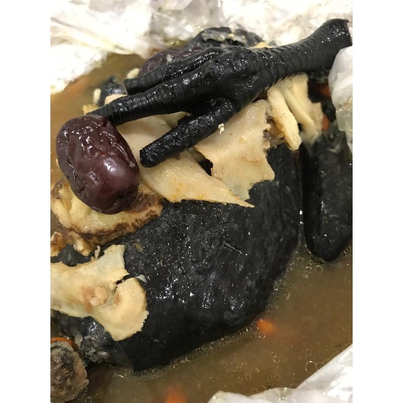 Hometown Herbal Black Chicken (Whole) / 养生保健乌骨鸡(全) - Fish Club