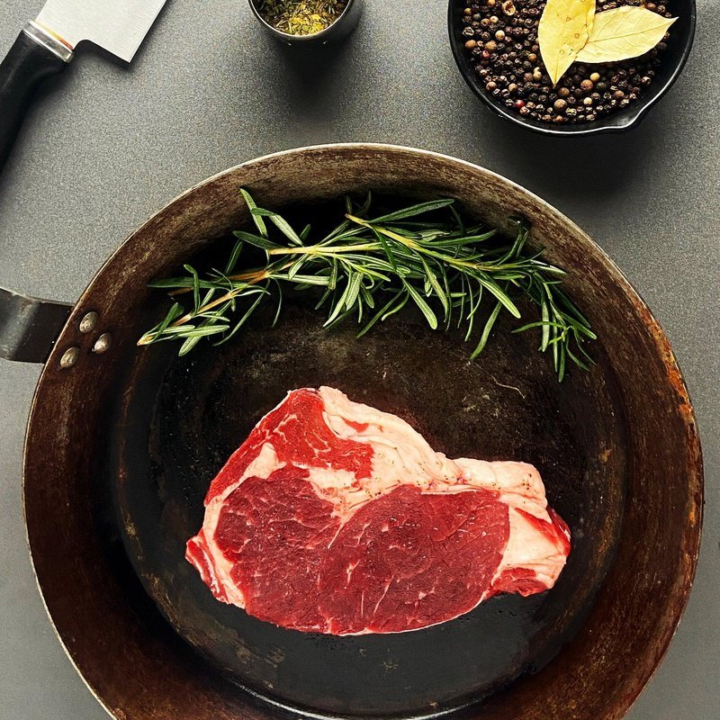 Instant Premium Striploin Steak Pack / 优质西冷牛排方便包 - 220g - Fish Club