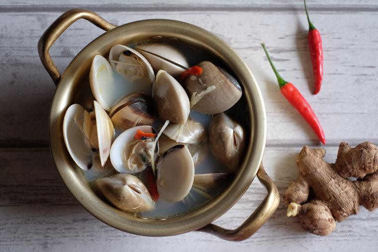 Easy Clam Lala Soup With Ginger & Cili Padi - Fish Club