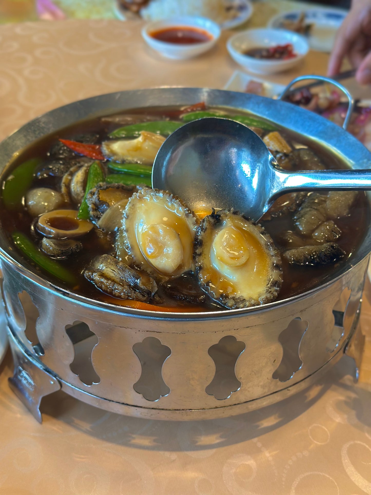 Whole Abalone With Shell / 鲜鲍鱼(带壳) - 14pcs